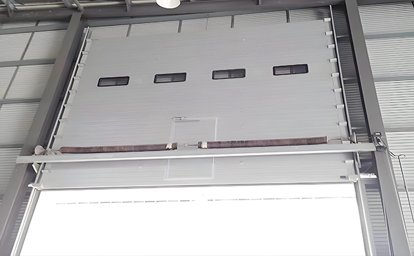 定边工业滑升门