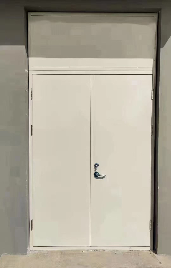 展览馆项目完成大跨度定边防火门安装 展览馆项目完成大跨度定边防火门安装